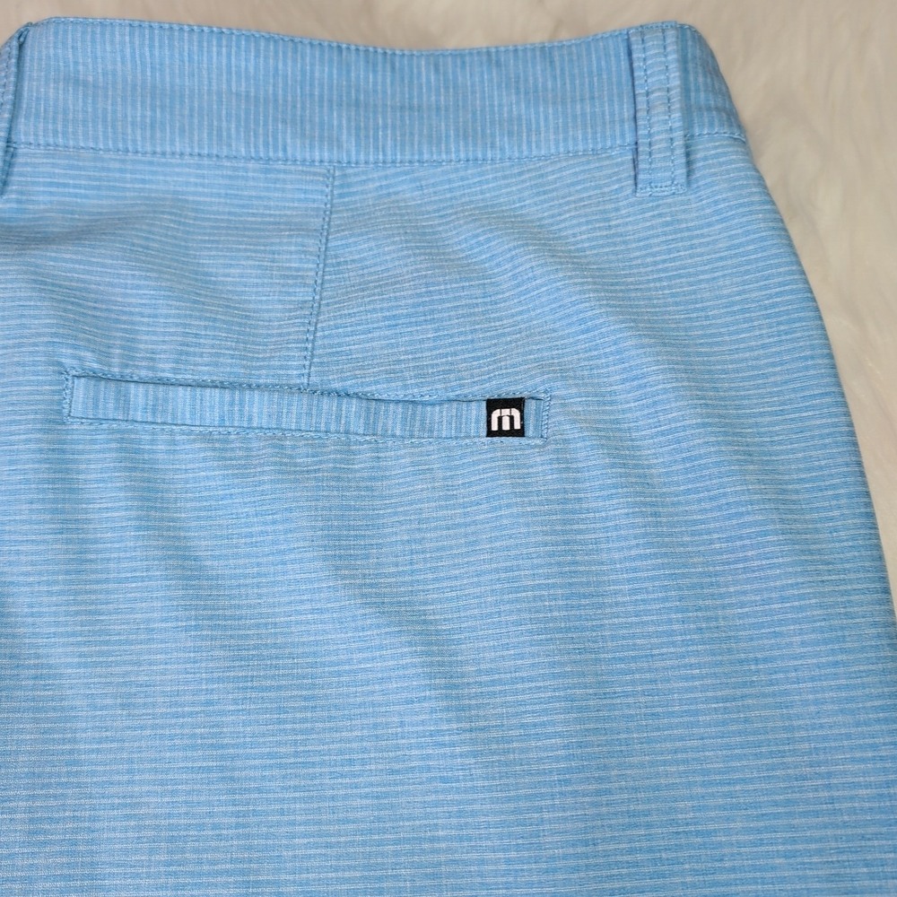 Travis‎ Mathew Shorts Men's 40 Blue Flat Front Golf Performance Casual Preppy